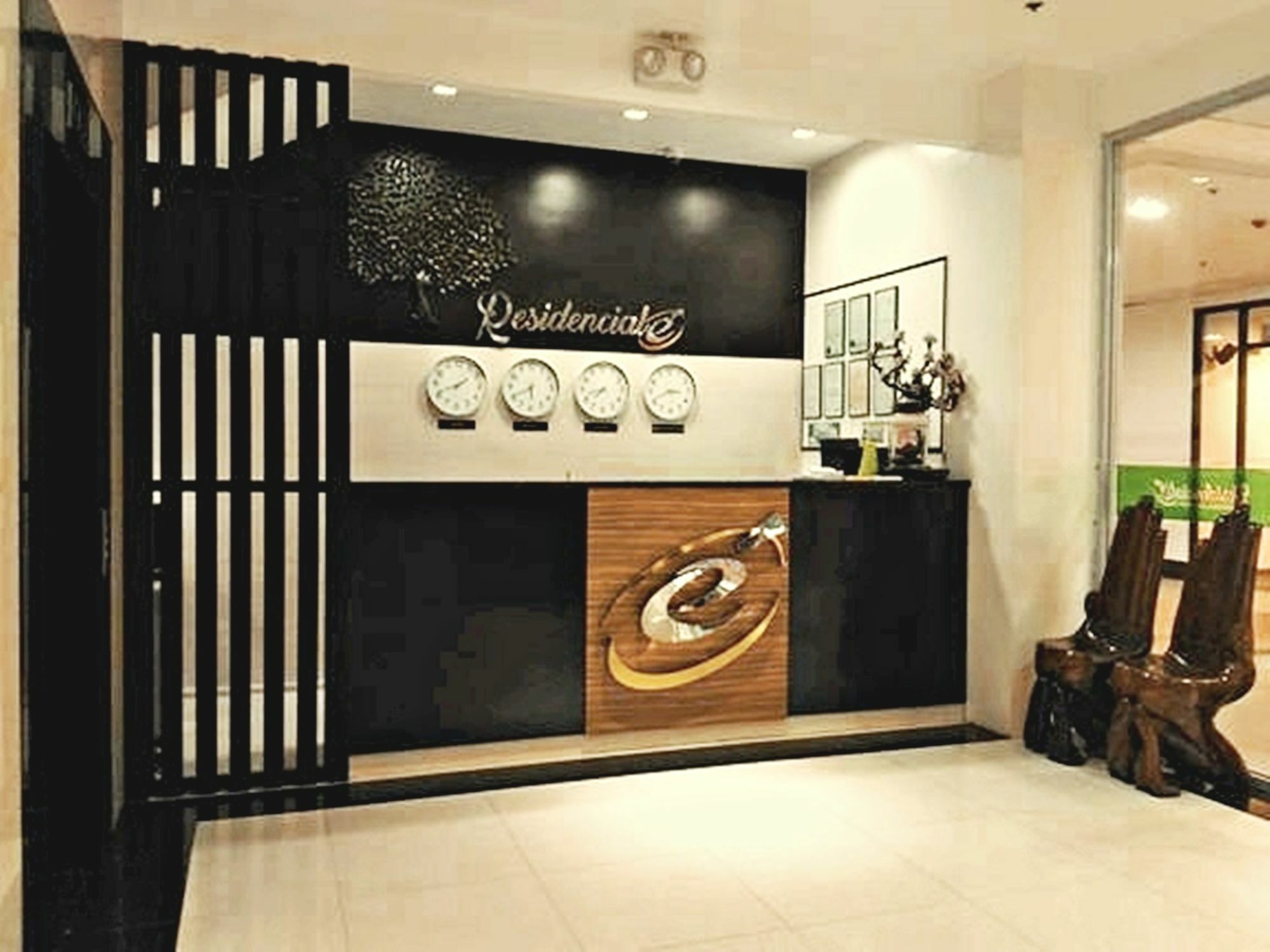 Residenciale Boutique Apartments Manila Esterno foto