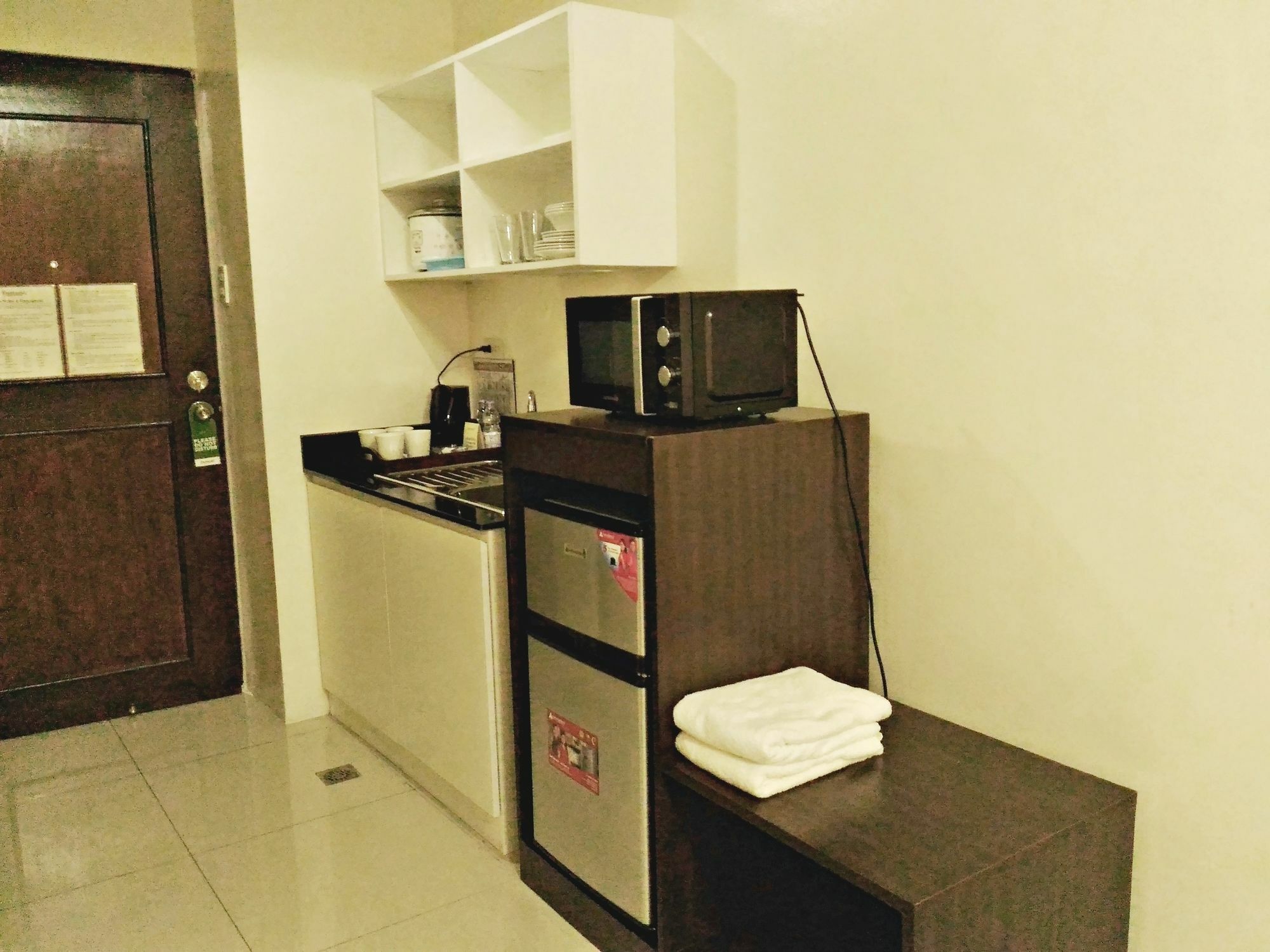 Residenciale Boutique Apartments Manila Esterno foto